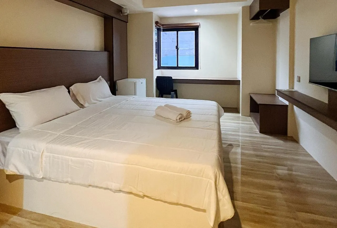 Hotel Reddoorz @ Washington Guest House Olongapo