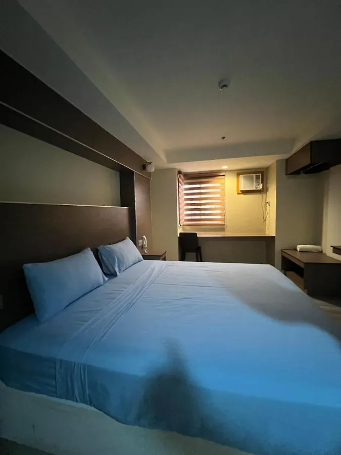 Hotel Reddoorz @ Washington Guest House Olongapo Philippines